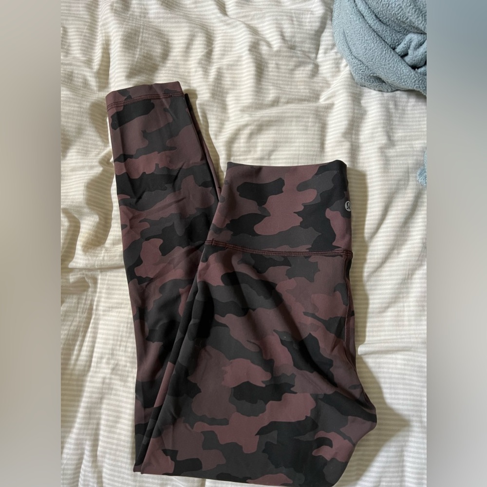 Lululemon leggings!